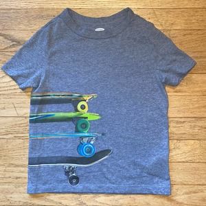 Old Navy Skateboard Graphic Short Sleeve T-Shirt (size S/6-7)